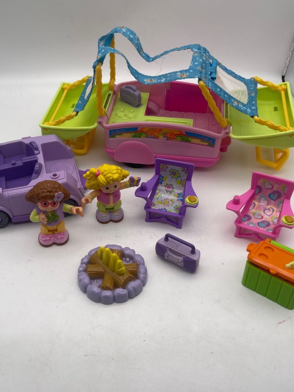 Fisher Price Little People Sarah Lynn & Her Camping Adventure Playset 2007